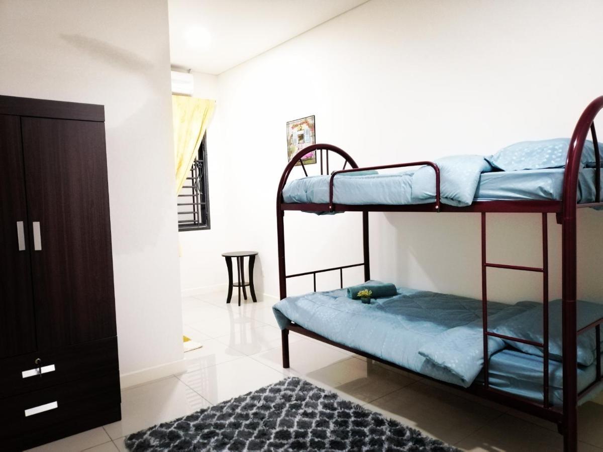 A&D Home-Stay @Kota Warisan, Sepang Eksteriør bilde