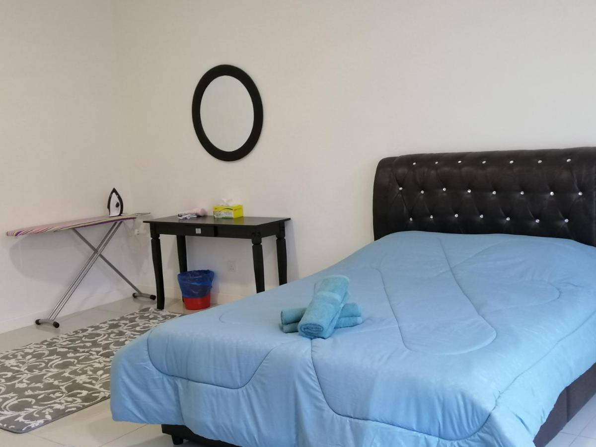 A&D Home-Stay @Kota Warisan, Sepang Eksteriør bilde